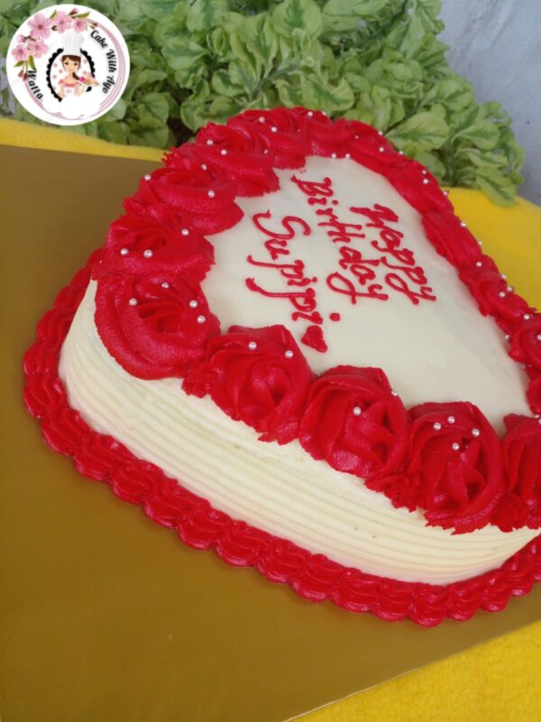 Heart-shaped 1kg Chocolate Cake with Butter Icing