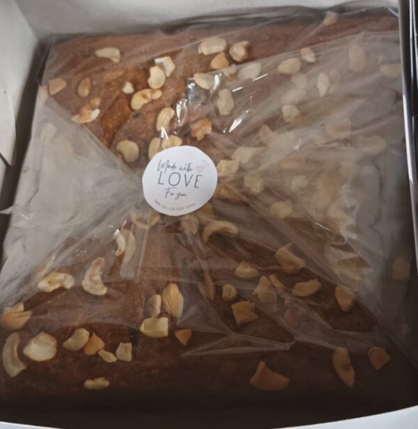 Rich & Moist Date Cake