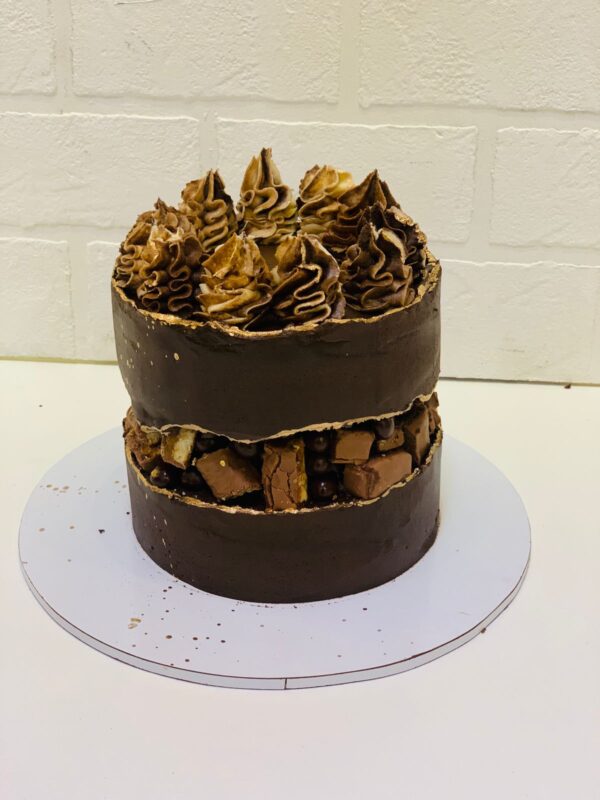 Chocolate Fault Line Cake